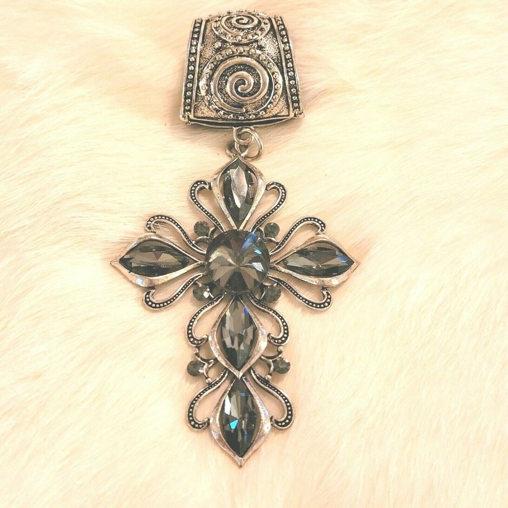 Renaissance‎ Cross Pendant GB Signed Statement Slide Rhinestone Gypsy Y2K 6789